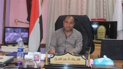 بعد طعنه خلال عمله.. رئيس مدينة دشنا عقب خروجه من المستشفى بقنا: ربنا نجاني من الموت | بث مباشر