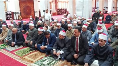 احتفالًا بليلة القدر.. أوقاف أسيوط تكرّم حفظة القرآن الكريم 