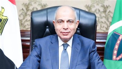 استعدادًا لعيد الفطر.. محافظ المنيا يعلن إلغاء الإجازات والراحات بالقطاعات الخدمية