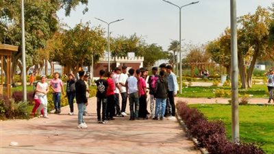 إقبال كبير على زيارة حدائق الري بالقناطر الخيرية.. والمركز الثقافي الإفريقي بأسوان خلال إجازة عيد الفطر