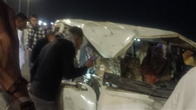 بينهم حالات خطيرة.. إصابة 24 شخصًا إثر انقلاب سيارة ميكروباص في قنا