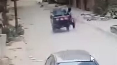 تداول مقطع فيديو لسحل فتاة لسرقة هاتفها المحمول بالإسكندرية