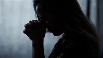 عرض الطالبة ضحية مدرب الكونغ فو المتهم بهتك عرضها بمدرسة لغات شهيرة على الطب الشرعي 
