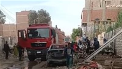 الحماية المدنية تسيطر على حريق جنينة زراعية بالمنيا| بث مباشر 