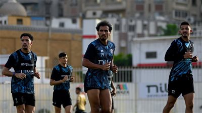 محاولات للتهدئة والاعتذار.. كبار الزمالك يتدخلون لإنهاء أزمة أحمد حمدي