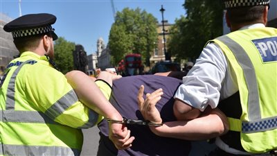 سحب الجنسية البريطانية من ضابط شرطة سابق بسبب علاقته بروسيا.. ما القصة؟
