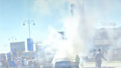 بالتزامن مع حادث الطريق الدائري.. حريق سيارة بشارع الثورة يؤثر على حركة المرور