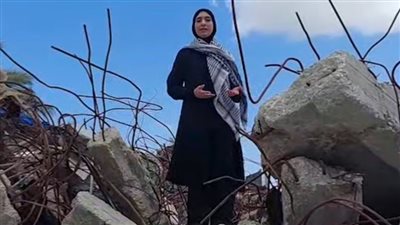 رئيس مصر درة النور في الأفق.. شاعرة فلسطينية كرمها السيسي تنشر فيديو يرصد معاناتها في غزة | فيديو