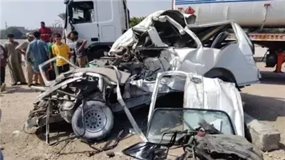مصرع شقيقين وإصابة آخر في حادث تصادم بأطفيح