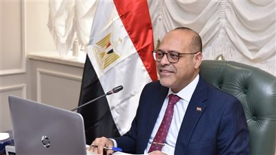 العمل: إنذار ومهلة لـ7 منشآت بالقاهرة غير ملتزمة بتطبيق الحد الأدنى للأجور وتعيين ذوي الهمم 
