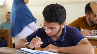 التعليم تعلن رابط النماذج الاسترشادية لامتحانات الدبلومات الفنية بنظام البوكليت 