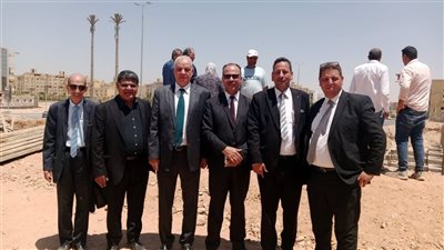 نقيب المحامين يتابع أعمال استكمال إنشاء المركز الطبي والعمارات السكنية بمدينة 6 أكتوبر