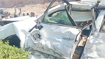 إصابة 6 أشخاص في حادث تصادم أتوبيس مع سيارتين بطريق العين السخنة – السويس