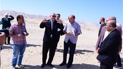 هدية وزارة الرياضة.. استلام الأرض المخصصة لإنشاء 4 ملاعب استكمالًا للمدينة الرياضية لجامعة سوهاج