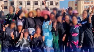 طالبة ناجية من الغرق تروي كواليس لحظات الموت على شاطئ أبو تلات.. وصور توثق اللحظات الأخيرة