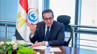 بعد 27 يومًا بالمنصب| محافظ الفيوم يوقف وكيل الصحة عن العمل لحين انتهاء التحقيق.. والوزير يكلفه برئاسة الصحة النفسية