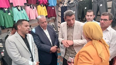 محافظ السويس يفتتح معرض أهلا بالمدارس لتوفير المستلزمات بأسعار مخفضة