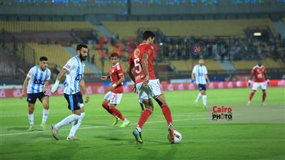 القنوات الناقلة لـ بث مباشر مباراة الأهلي وبيراميدز اليوم في الدوري المصري 2025/2026 والتشكيل 