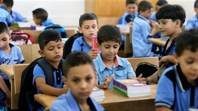 التعليم تنفي تحويل المدارس التجريبية للغات إلى عربي بالجيزة.. وتؤكد: لم تصدر أي قرارات