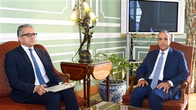 وزير الخارجية يستقبل خالد العناني للحديث عن الترشح لإدارة اليونسكو