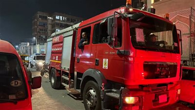 إصابة شخص في حريق 3 محال أجهزة كهربائية في البساتين