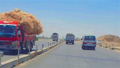 رغم الفتح الجزئي.. استمرار أعمال الإصلاحات على الطريق الإقليمي بالمنوفية والحركة في اتجاه واحد فقط