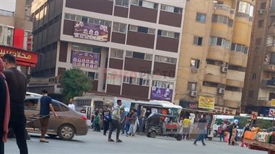 مشاجرة بين عدد من الطلاب والأهالي أمام مدرسة حسام الدين في فيصل