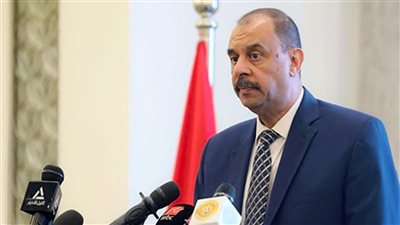 محافظ سوهاج يشدد على متابعة تنفيذ قرارات تطبيق المواعيد الشتوية لغلق وفتح المحلات التجارية