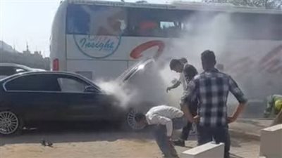 حريق يلتهم سيارة أحمد شوبير على طريق صلاح سالم