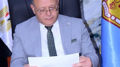 مناقشة آليات تسكين الطلاب الجدد بالمدينة الجامعية في سوهاج