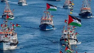 إسرائيل تقتاد ناشطين من أسطول الصمود إلى تل أبيب للتحقيق