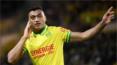 مصطفى محمد على رأس قائمة نانت في مباراة باريس إف سي بالدوري الفرنسي
