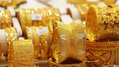 أسعار الذهب اليوم الاثنين في مصر بعد تراجع الأوقية عالميا 3%
