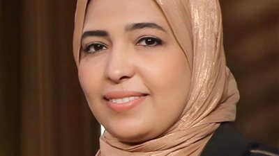أمينة الفتوى عن الجدل حول استئذان المرأة زوجها عند الخروج: النساء مأمورة بطاعة أزواجهن 