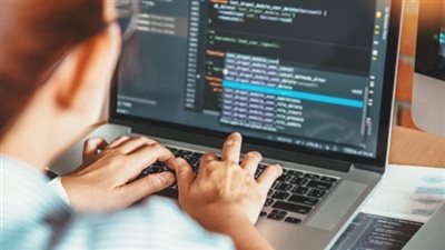 تفاصيل أول امتحان تجريبي لمادة البرمحة والذكاء الاصطناعي.. طلاب الأول الثانوي يكشفون مفاجآت اختبارات منصة كيريو؟| تقرير 