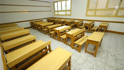 غرفة بدون كاميرات.. أهالي طلاب KG2 يكشفون تفاصيل اعتداء فرد أمن على أطفالهم بمدرسة دولية بالقاهرة الجديدة