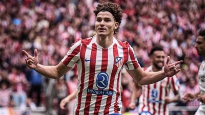 جوليان ألفاريز يقترب من الرحيل من أتلتيكو مدريد.. وبرشلونة يتحرك لضمه