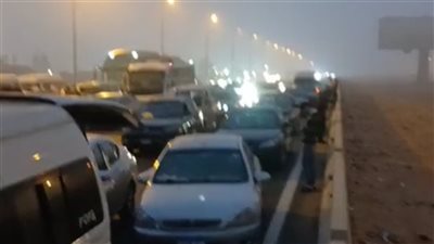 غلق طريق الإسكندرية الصحراوي بسبب الشبورة المائية الكثيفة