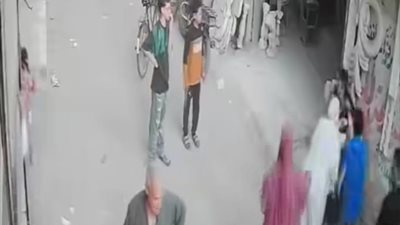 خلافات على محل.. ضبط طرفي مشاجرة بسيون بالغربية وعرضهم على النيابة بعد تداول الفيديو