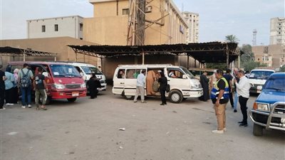 متابعة ميدانية مكثفة للمواقف العامة ومحطات الوقود بسوهاج