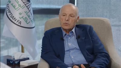 رئيس رابطة المحترفين الإماراتية يشكر هاني أبو ريدة بعد استضافة كأس السوبر 