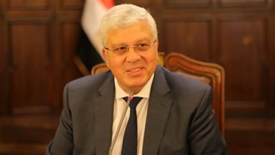 وزير التعليم العالي يعلن صدور قرارات جمهورية بتعيين عمداء كليات بعدد من الجامعات