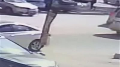 بيكسروا الزجاج ويسرقوا اللي جوه العربية.. القبض على متهمين بسرقة السيارات بالجيزة