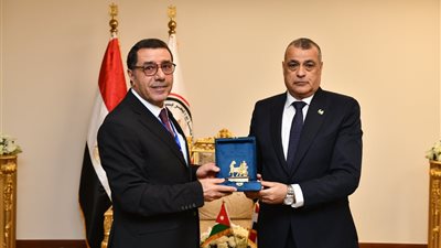 وزير الإنتاج الحربي يستقبل رئيس هيئة مديري المركز الأردني للتصميم والتطوير