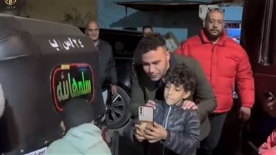 بعد حريق ديكور مسلسل الكينج.. محمد إمام: بشكركم على اهتمامكم ويا رب دايما في ضهر بعض