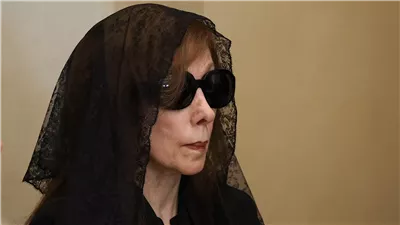 مصدر مقرب من عائلة فيروز لـ القاهرة 24: الأسرة ستتخذ الإجراءات القانونية ضد مروجي شائعات وفاتها.. وجارة القمر بخير
