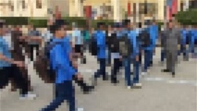 كدمات بالجسم وإصابة بالوجه.. تفاصيل اتهام 4 طلاب بالتعدي على مدرس داخل مدرسة في عين شمس