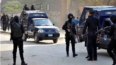 مصرع 3 تجار مخدرات خلال تبادل إطلاق النار مع الشرطة في قنا