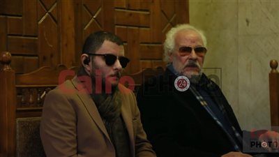 عمر فاروق الفيشاوي يستقبل عزاء والدته سمية الألفي بمسجد عمر مكرم