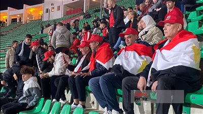 الجماهير المصرية تدعم منتخب مصر في مواجهة زيمبابوي بكأس أمم إفريقيا |صور